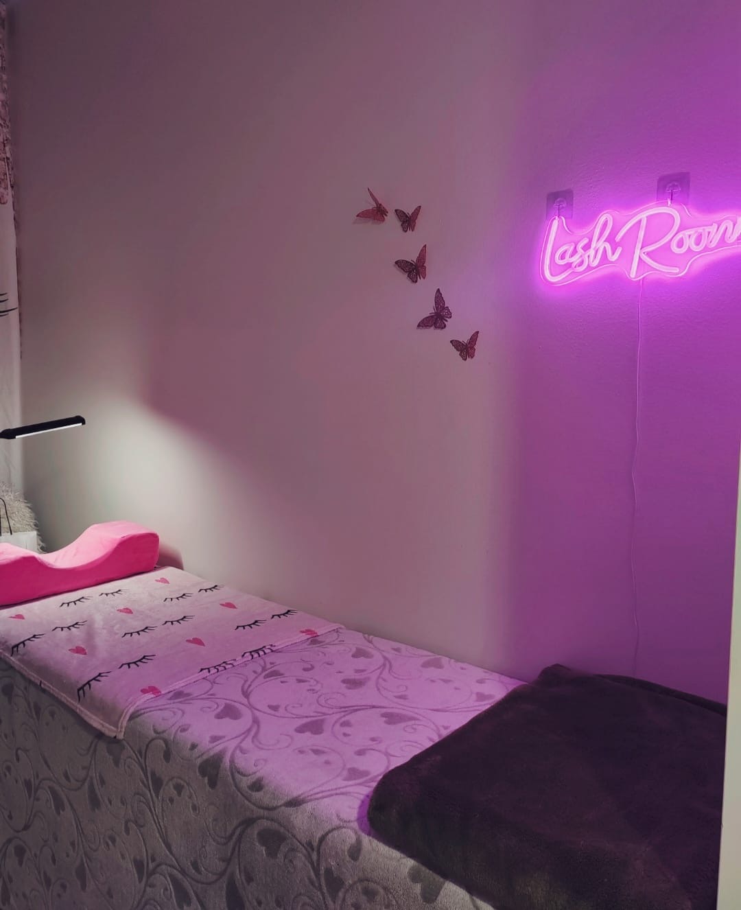 Lash Room studio